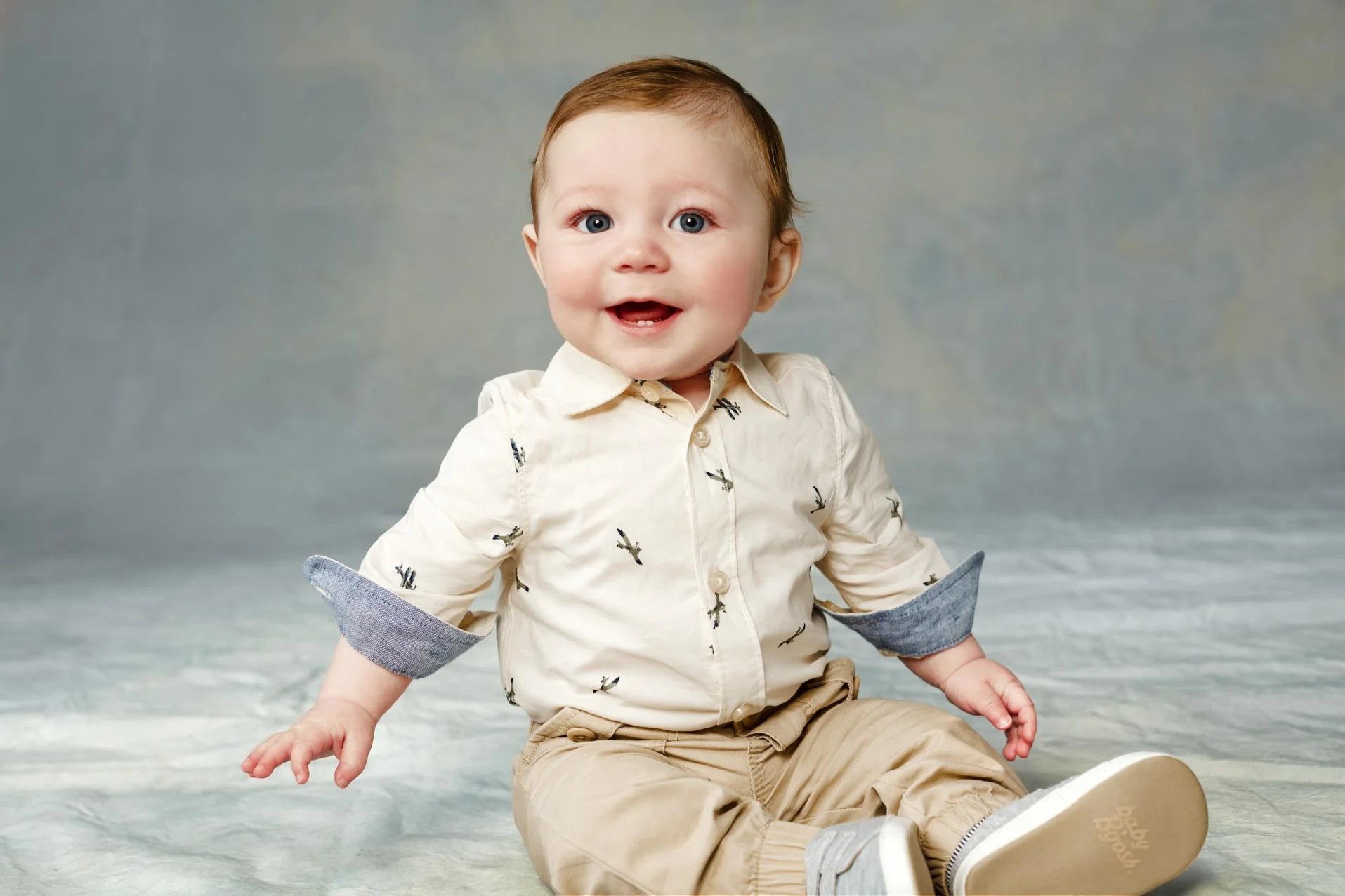 Oshkosh B'Gosh Bodysuit With Button Front